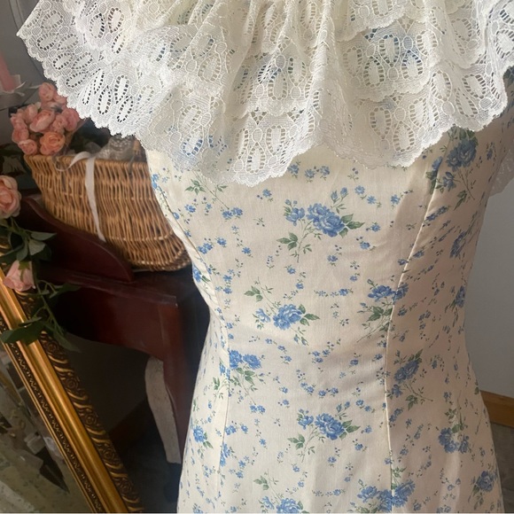 Vintage Bohemian Ditsy Floral Prairie Maxi Dress - Picture 5 of 8